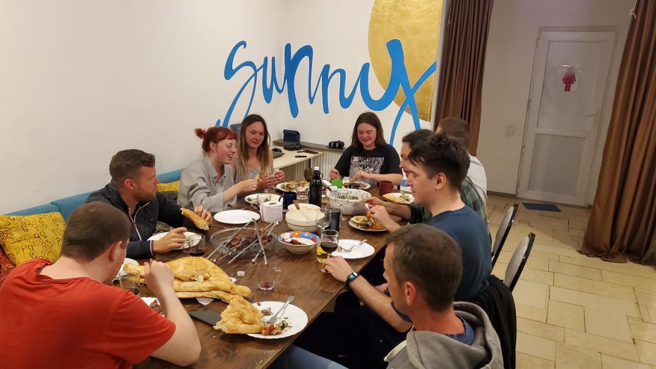 Sunny Hostel Тбілісі Екстер'єр фото